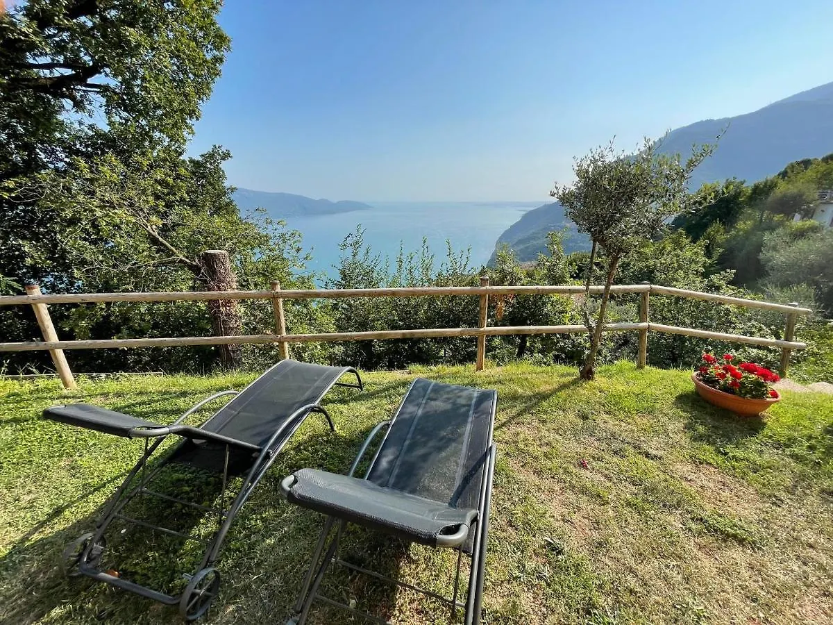 Villa Dei Roveri Tignale Italien